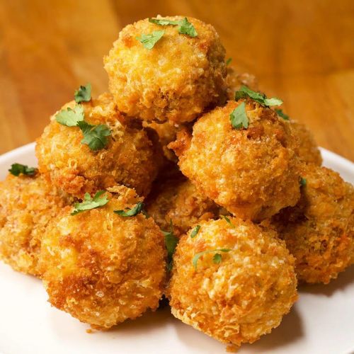 Fried Chili Mac ‘N’ Cheese Bites