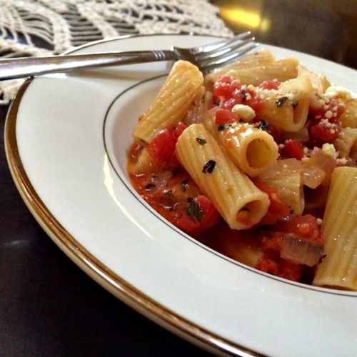 Tomato-Cream (Vodka) Sauce for Pasta