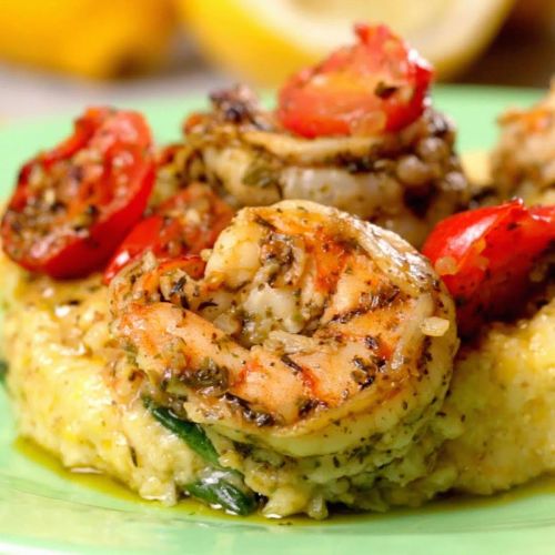 Zesty Shrimp And Spinach Polenta Bake