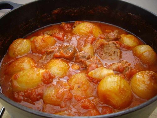 Beef Stifado in the Slow Cooker