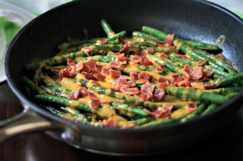 Keto Smothered Green Beans