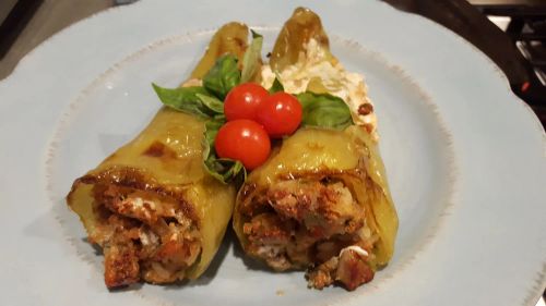 Italian Stuffed Cubanelle Peppers