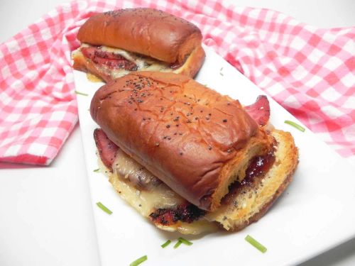 Baked Hawaiian Roll Sandwiches