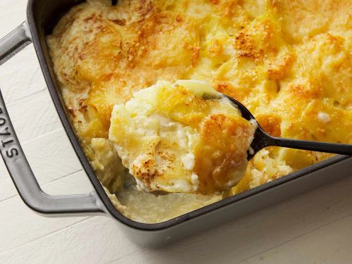 Rich and Creamy Potatoes au Gratin