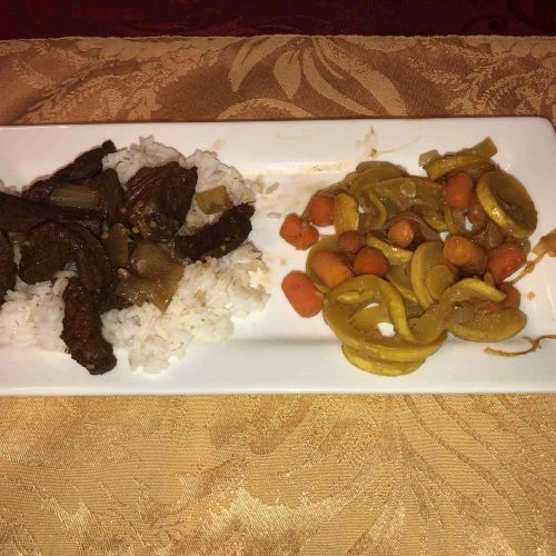 Kicky Steak Strips with Rice