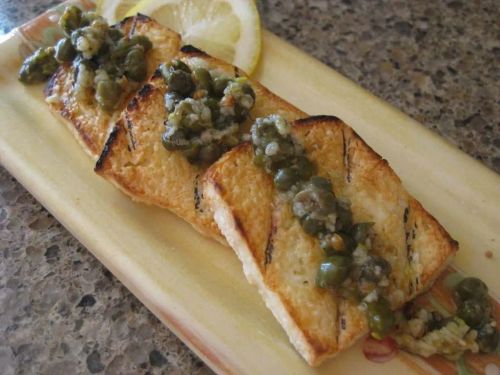 Crispy Halloumi Cheese with Caper Sauce