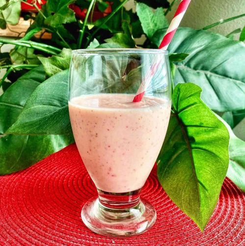 CJ's Epic Strawberry Banana Smoothie