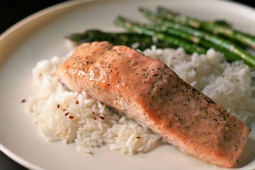 Baked Lemon-Butter Salmon