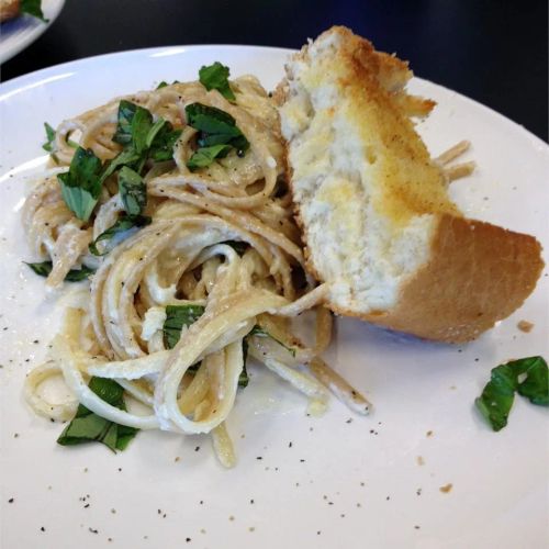 Chicken Alfredo with Fettuccini Noodles