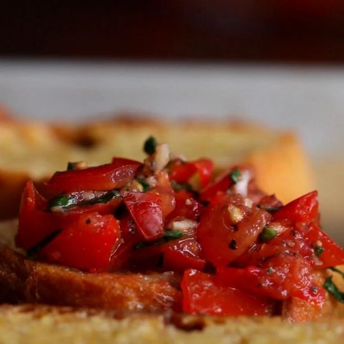 Tomato Basil Bruschetta