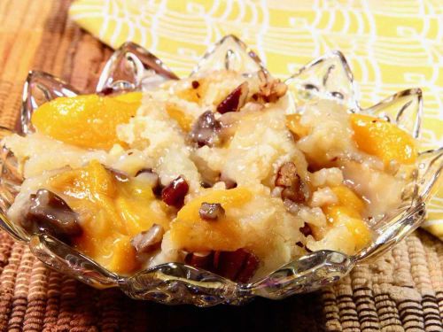 Easy Peach Cobbler with Canned Peaches