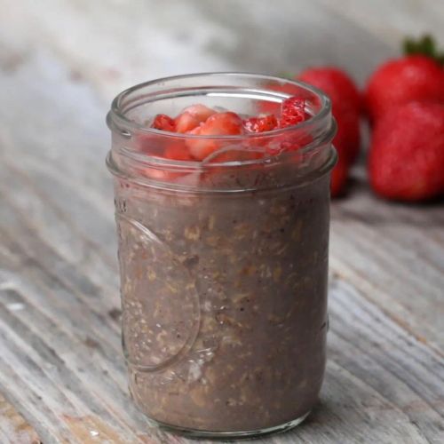 Strawberry Chocolate Overnight Oats