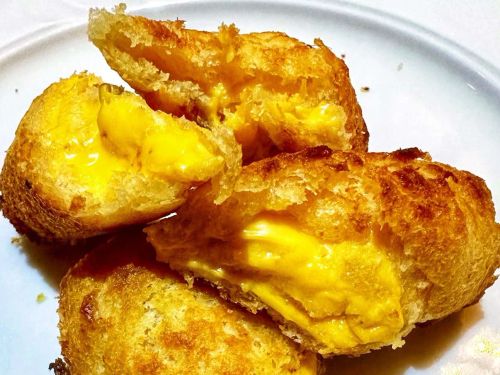 3 Ingredient Grilled Cheese Roll Ups