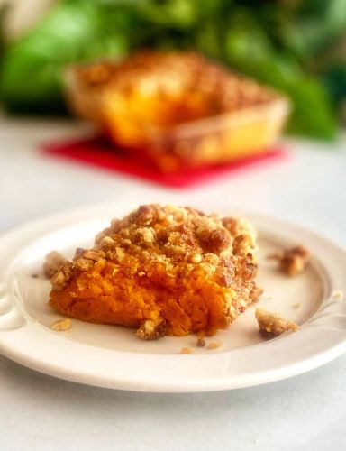 Slow Cooker Sweet Potato Casserole with Pecan Topping