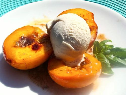 Baked Peaches 'n Cream