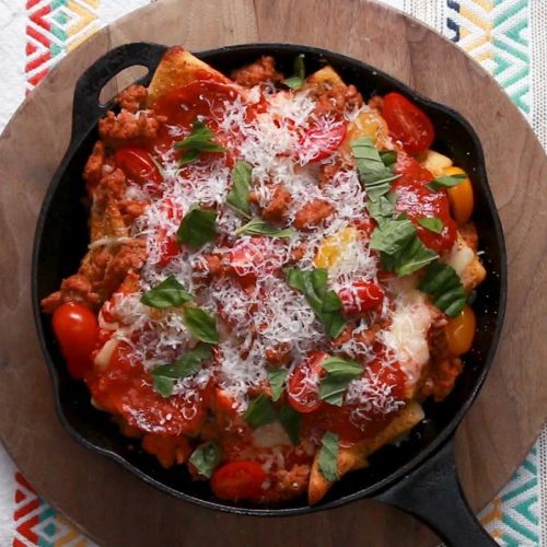 Pizza Nachos