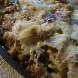 Mediterranean-Style Skillet Tuna Casserole