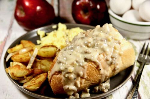 Apple-Sausage Gravy Boats