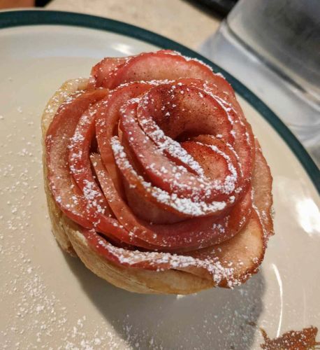 Mini Rose Apple Pies