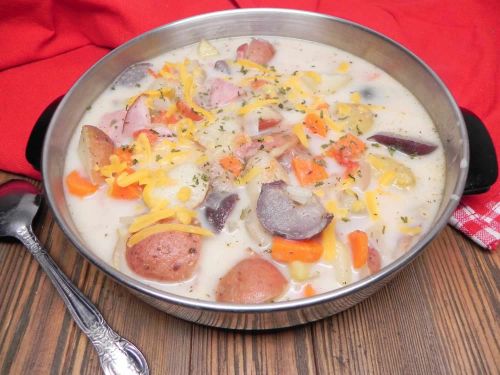 Slow Cooker Ham and Potato Soup