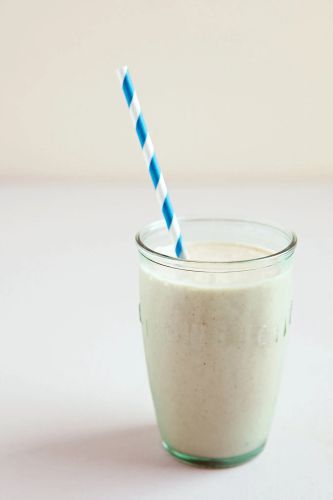 Banana Smoothie with Yogurt, Almond Butter, and Oats