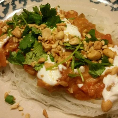 Spicy Peanut Shrimp Rice Noodles