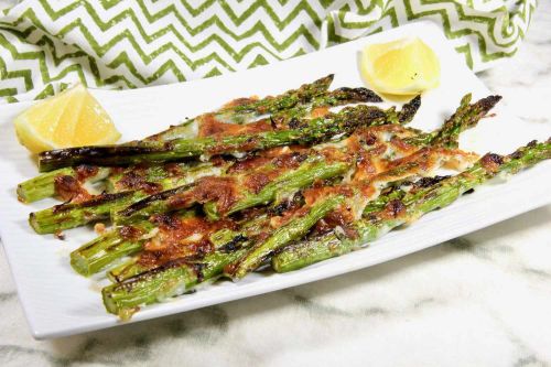 Cheesy Garlic Asparagus