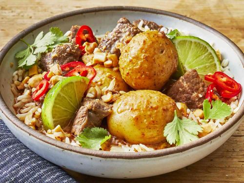 Slow Cooker Beef Massaman Curry