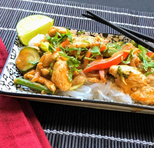 Chicken Stir-Fry with Thai Peanut Sauce