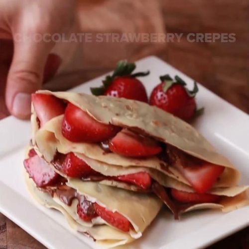 Chocolate Strawberry Crepes