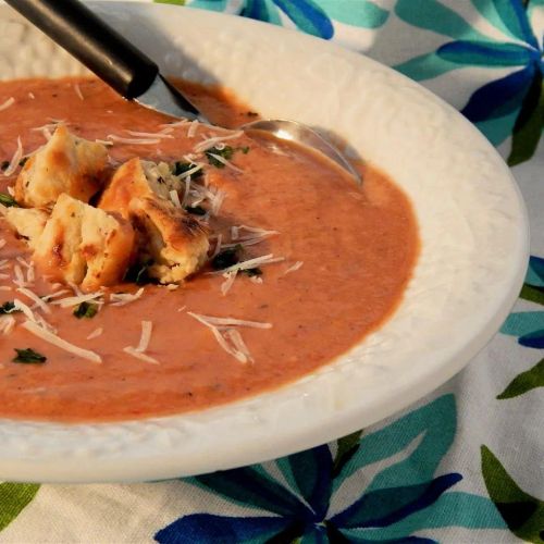 Creamy Tomato Artichoke Soup