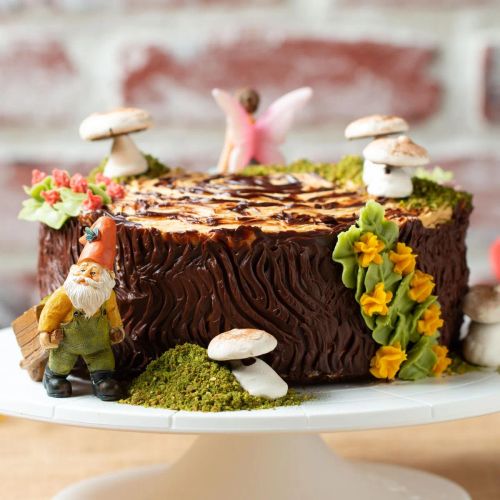 Tree Stump Moss Cake