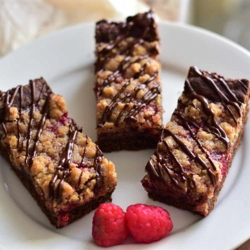 Chocolate Raspberry Crumble Bars