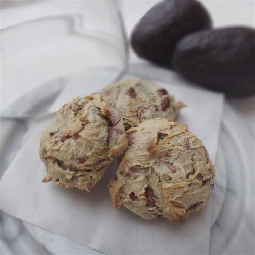 Chocolate Chip Cookies with Avocado