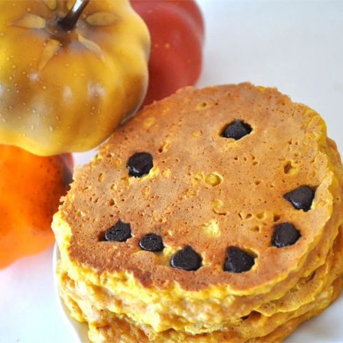 Jack-O-Lantern Pumpkin Pancakes