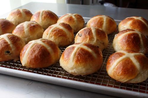 Chef John's Hot Cross Buns