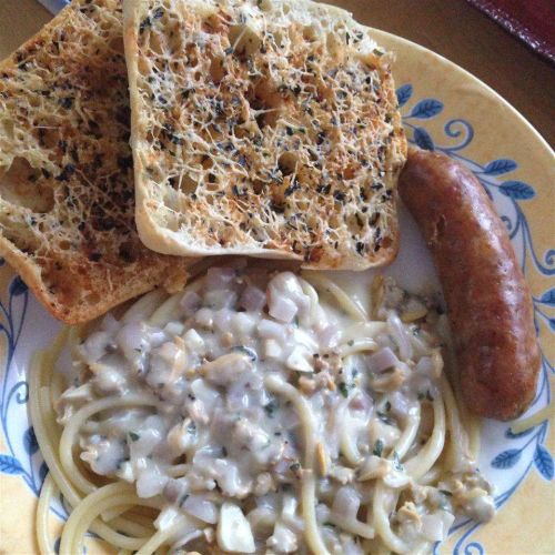 Linguini with White Clam Sauce