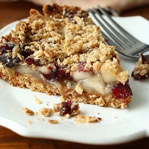 Easy Apple Berry Crumble Pie