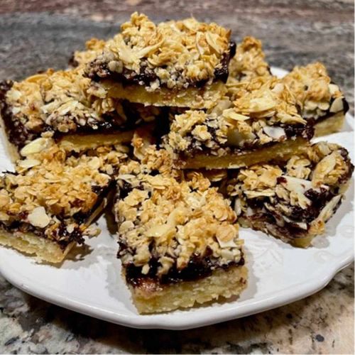 Fruity Chocolate-Oat Bars