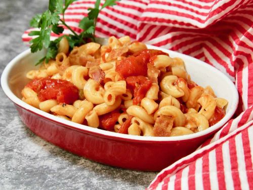 Macaroni and Tomatoes