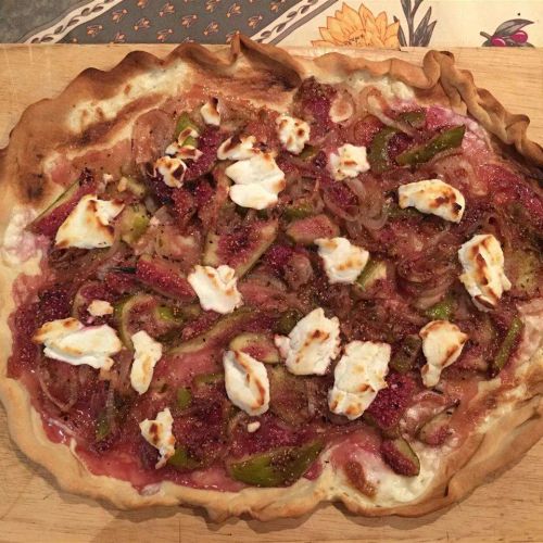 Fig and Goat Cheese Pizza