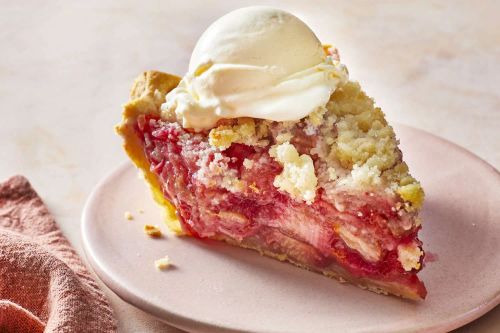 Strawberry Rhubarb Pie III