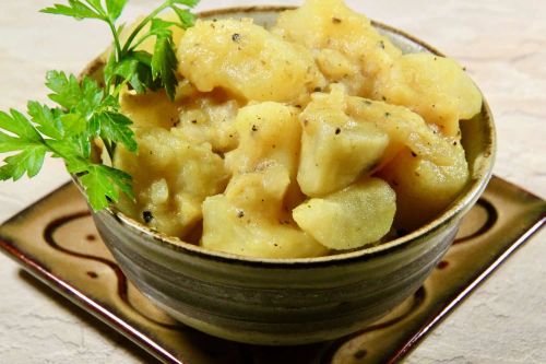 Schwabischer Kartoffelsalat (German Potato Salad - Swabian-Style)