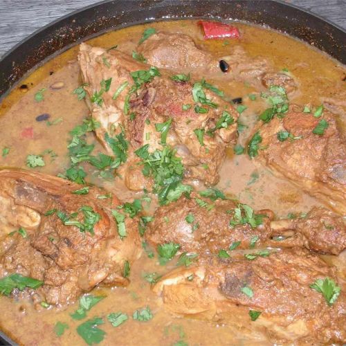 Pomegranate Stew with Chicken (Khoresh Fesenjan)