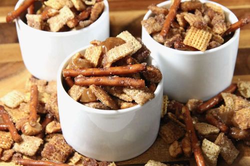 Caramel-Churro Chex Mix