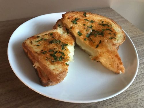 Garlic Bread Grilled Cheese