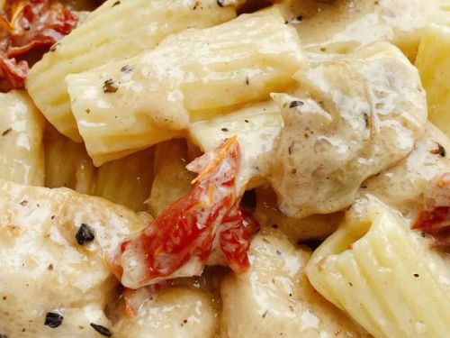 Garlic Chicken Rigatoni