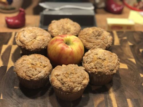 Jumbo Apple-Walnut Muffins