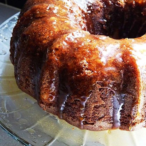 Apple Honey Bundt Cake