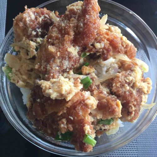 Japanese-Style Crispy Fried Pork Bowl (Tonkatsu Donburi)